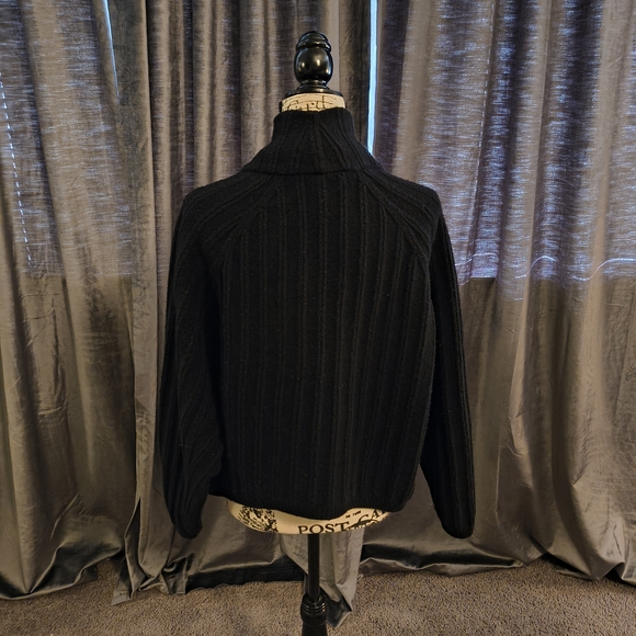 Lululemon Athletica Black Open-Front Sweater XS/Small - Picture 2 of 3